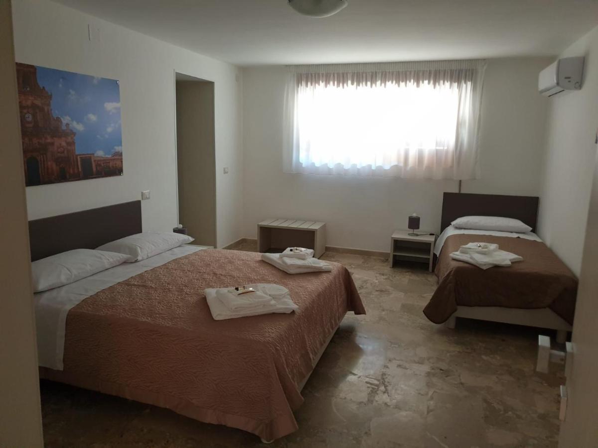 Val Di Noto Rooms Экстерьер фото